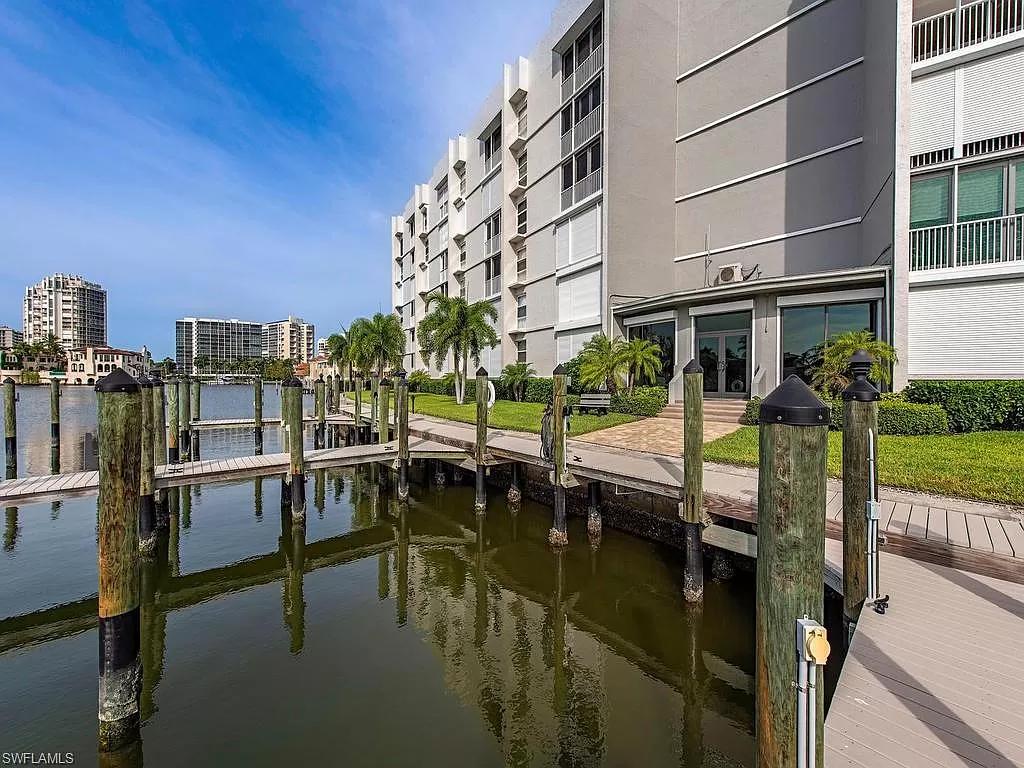 Boat Slips at Pelican Point East on Venetian Bay